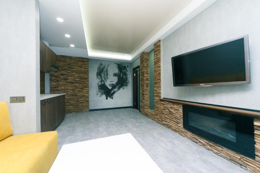 Hotrent Pechersk Lesy 20/22 เคียฟ ภายนอก รูปภาพ