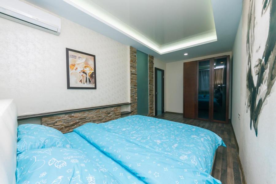 Hotrent Pechersk Lesy 20/22 เคียฟ ภายนอก รูปภาพ