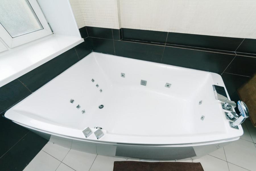 Hotrent Pechersk Lesy 20/22 เคียฟ ภายนอก รูปภาพ